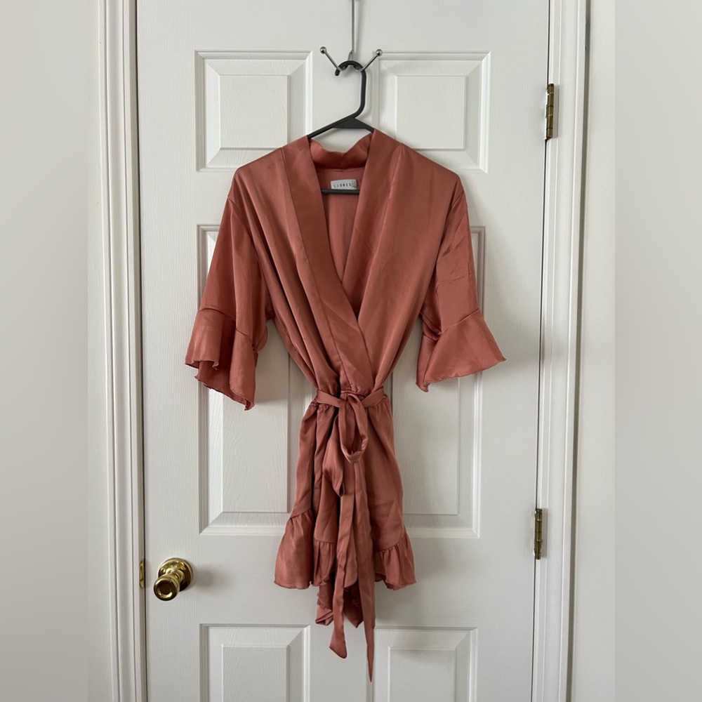 Lioness silk romper blush color